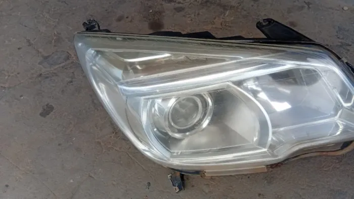 FAROL DIREITO GM S10