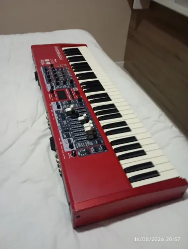 TECLADO NORD ELECTRO 6D 61