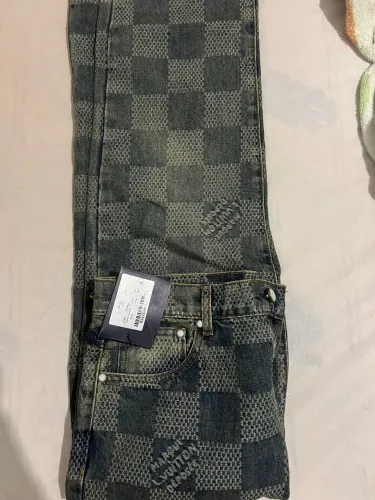 Calça LV