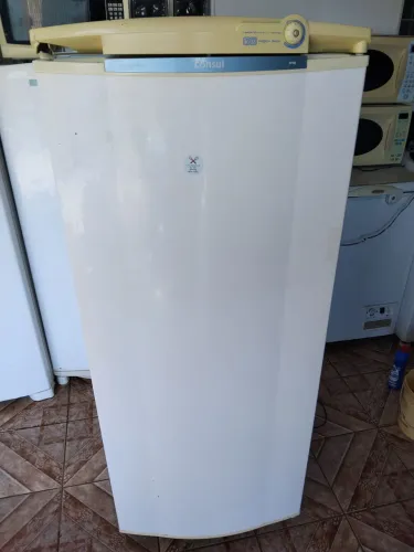 Geladeira 340 lts