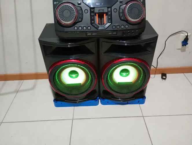Aparelho de som com USB CD Karaoke 2,350W