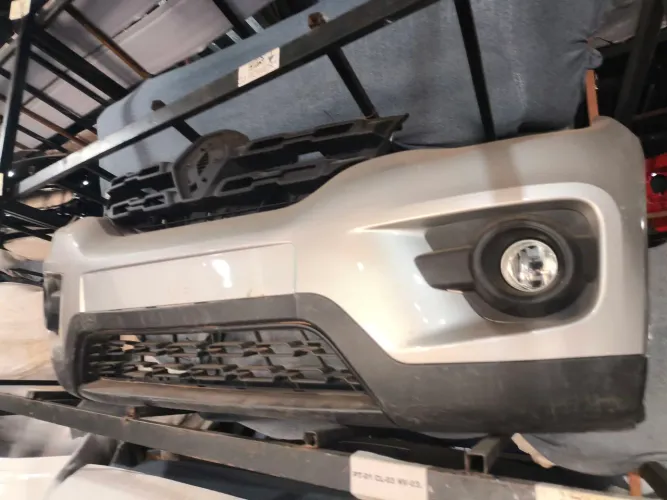 Para-choque parachoque Renault kwid 