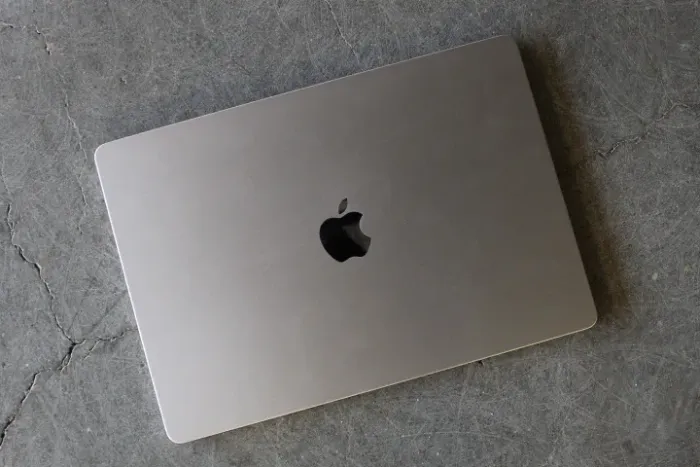 MacBook Air 15? M2 2023 | 8GB | 256GB | Bateria 100% | Apenas 7 ciclos | Estado excelente
