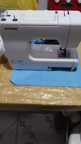 Máquina de costura, pra vender logo