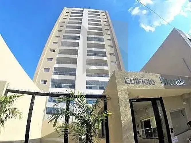 Apartamento com 3 Quarto(s) e 2 banheiro(s) para Alugar, 102 m² por R$ 2800 / Mês