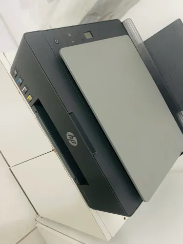 Impressora HP nova acompanha tintas 
