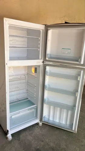 Geladeira em perfeito funcionamento