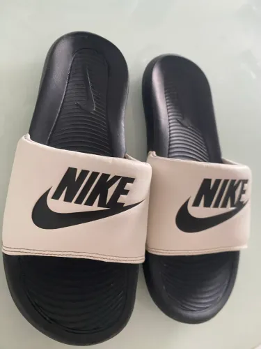 Chinelo Nike 