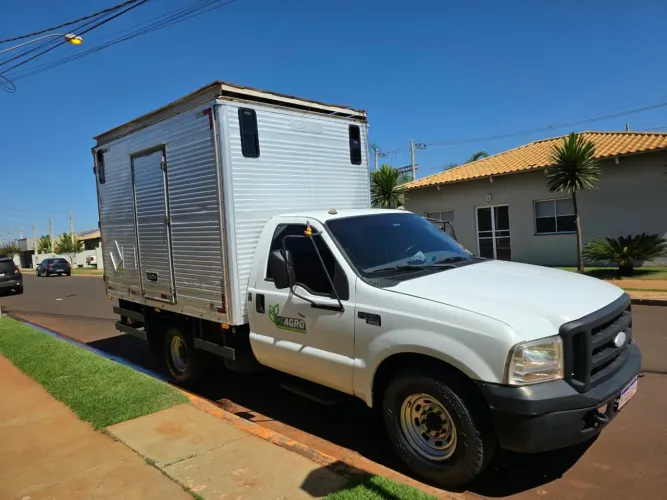 Ford F-350 3.9 8V Turbo Diesel Mec. 2010