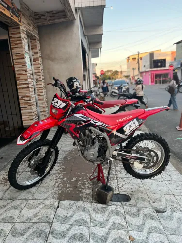 CRF 250F 2023 IMPECÁVEL