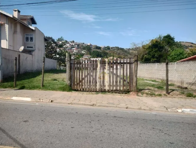 Terreno em São Luís do Paraitinga  Perto do Centro e da Natureza!