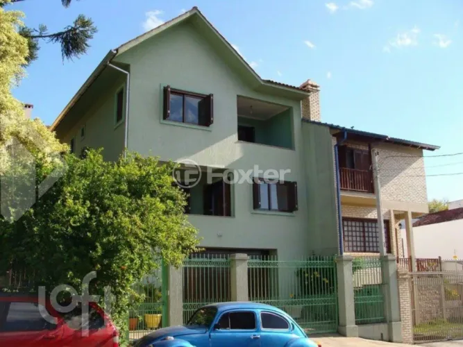 Casa à venda Avenida Marquês de Souza, Jardim São Pedro - Porto Alegre