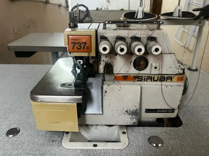 Máquina de costura overlock interlock