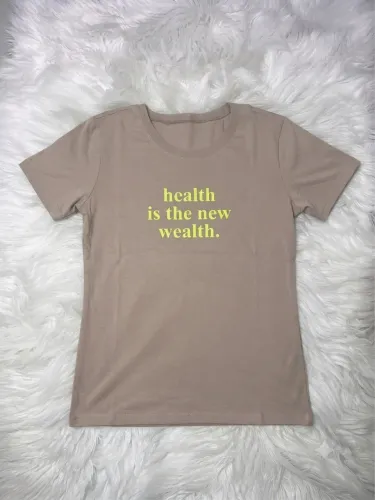 Camiseta Bege 'Health is the new wealth?