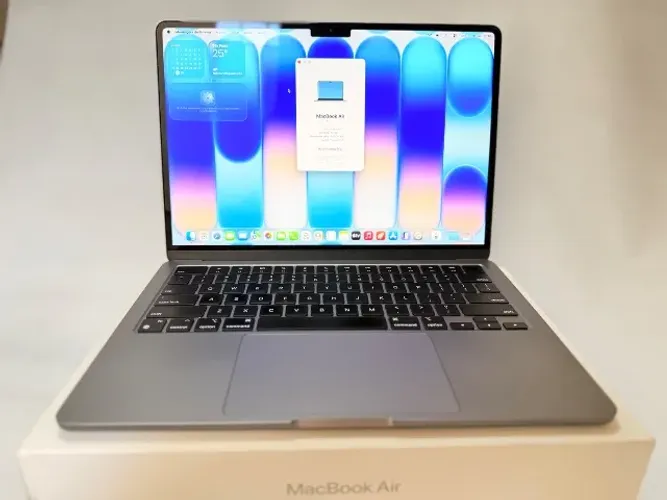 249 - MacBook Air M2 13" - Top! Saúde da Bateria 90%! - Garantia Apple!