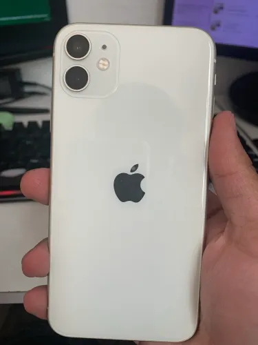 Vendo IPhone 11 Branco 128gb ( Leia a descrição )