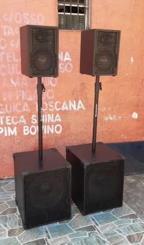 Caixas gabinetes 15pol. e  8pol. 
