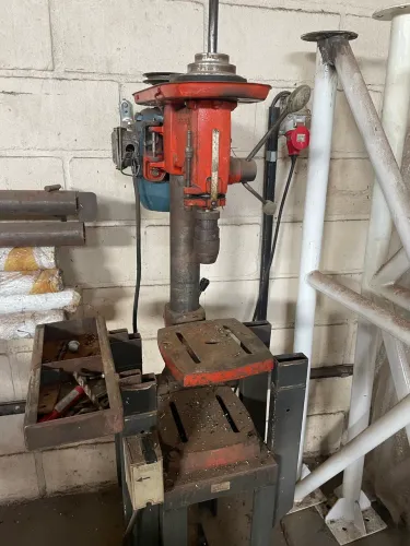 Furadeira industrial