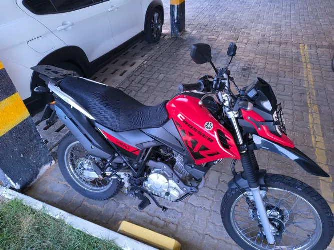 Ótima moto