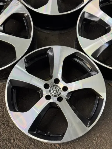 Jode de Rodas Vw aro 18 tala 7 furacão 5x100