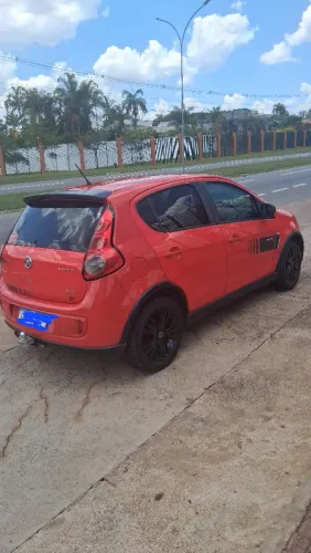 Fiat Palio Sporting 1.6 Flex 16V 5P 2013