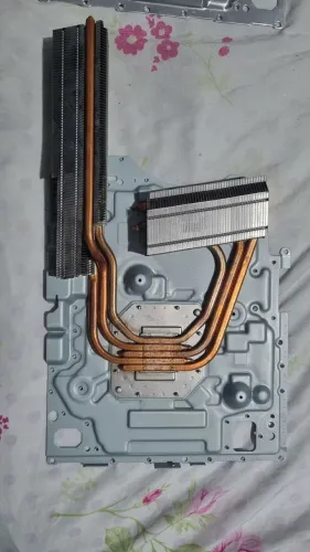 Dissipador e placa metálica para PS5 slim digital