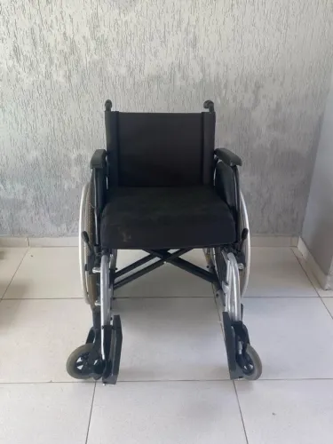Cadeira de Rodas até 90kilos