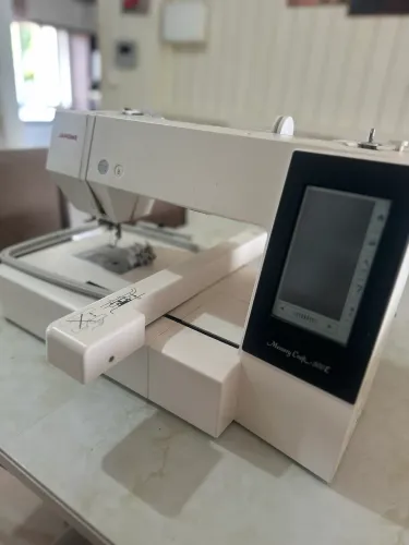 Máquina de bordar