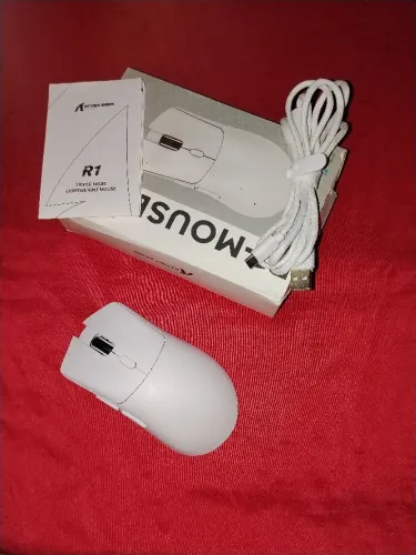 MOUSE GAMER ATTACK SHARK R1 18 MIL DPI PAW3311