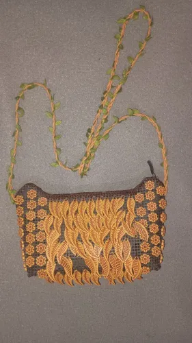 Bolsa artesanal feminina