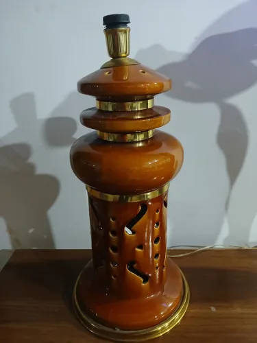 Abajur vintage 55 cm de altura.