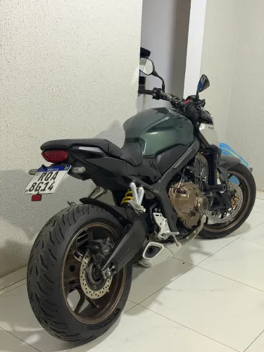 Honda CB 650R Impecável! 2023