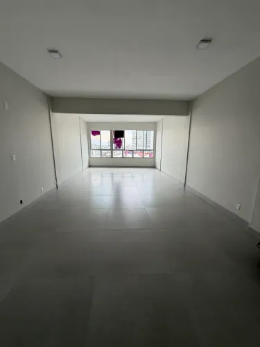 Sala comercial - Calçadão de Madureira
