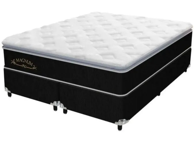 Vendo cama quen size semi nova
