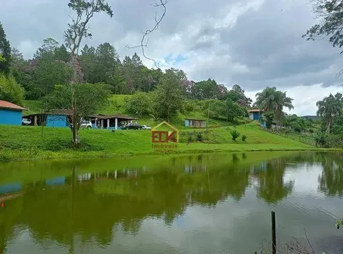 Sítio com 2 dormitórios à venda, 57800 m² por R$ 1.050.000,00 - Zona Rural - Juquitiba/SP