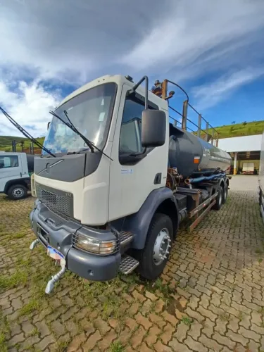 VOLVO VM 330 PIPA 2019/2020