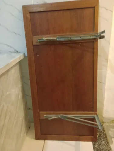 Mesa Madeira dobrável de Fixar na parede Apenas 150,00 Só hoje