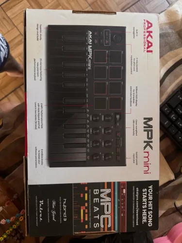 Teclado controlador mpk mini akai profissional mk3