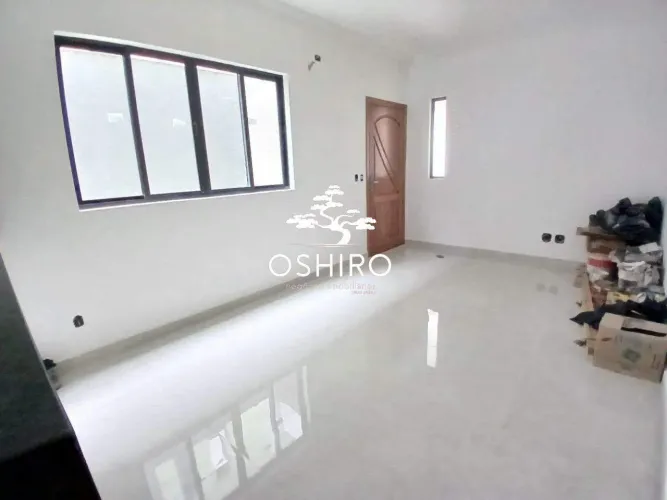 Casa sobreposta baixa - Embaré - Santos
