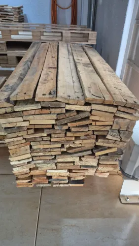 Ripas de paletes eucalipto e pinos, variadas, entregamos com taxa de entrega. 