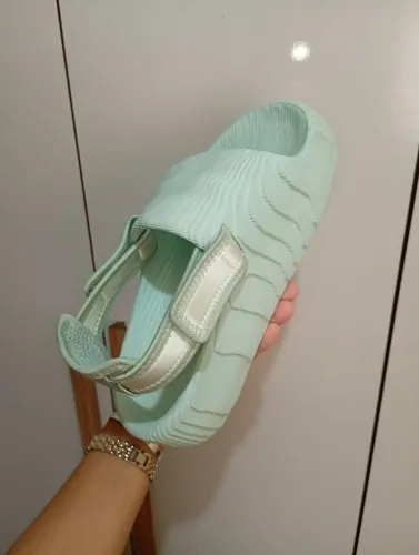 Sandália Adidas adilette 