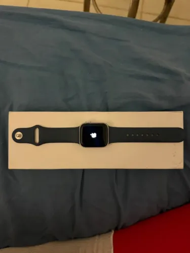 Apple Watch SE, 40mm na garantia Apple