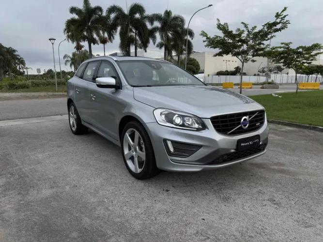 Volvo XC-60 XC 60 T-5 Dynamic 2.0 FWD Turbo Gasolina 4P AUT 2015