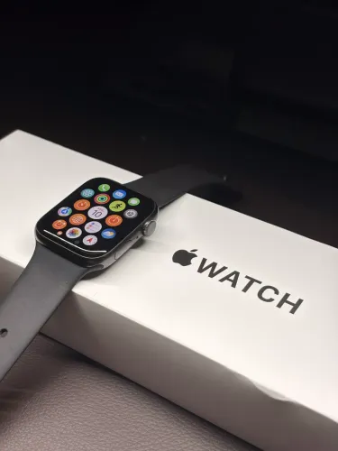R$ - 790,00 - Apple Watch SE (1ª Geração)