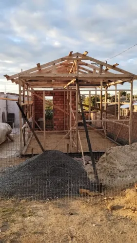Trabalho com obras do inicio ao fim reformas tambem na praia 