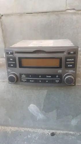 Rádio e moldura Kia Carens