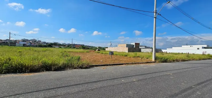 TERRENO EM GUARÁ