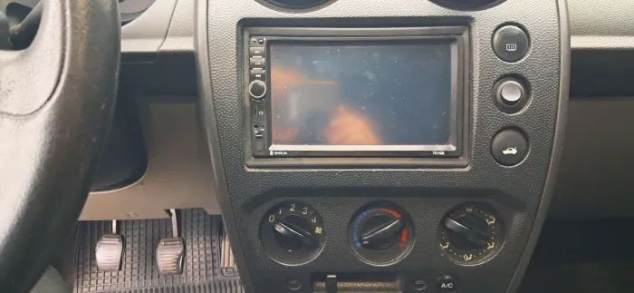 Ford Fiesta Sed. 1.6 8V Flex 4P 2008