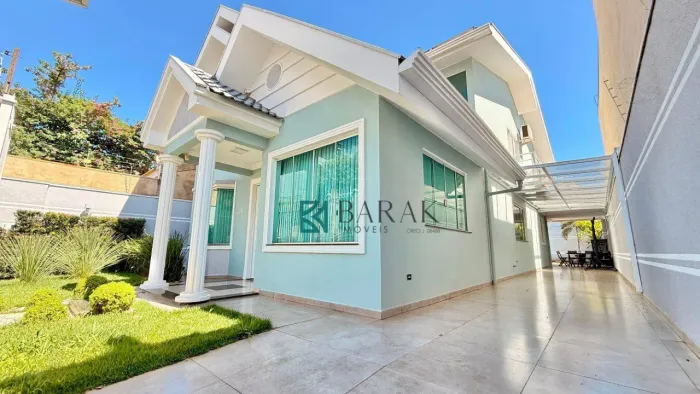 Sobrado com 3 dormitórios para alugar, 248 m² por R$ 7.900,00/mês - Jardim Lagoa Dourada -