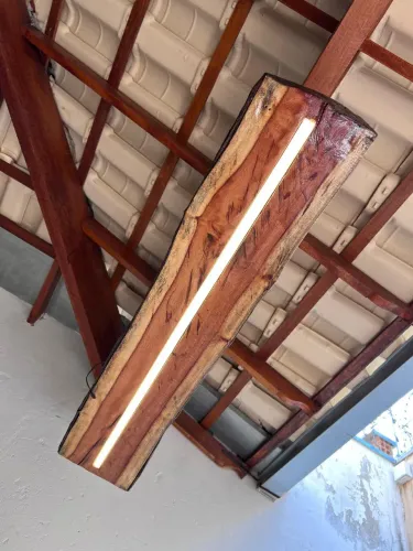 Luminária rústica com led embutido